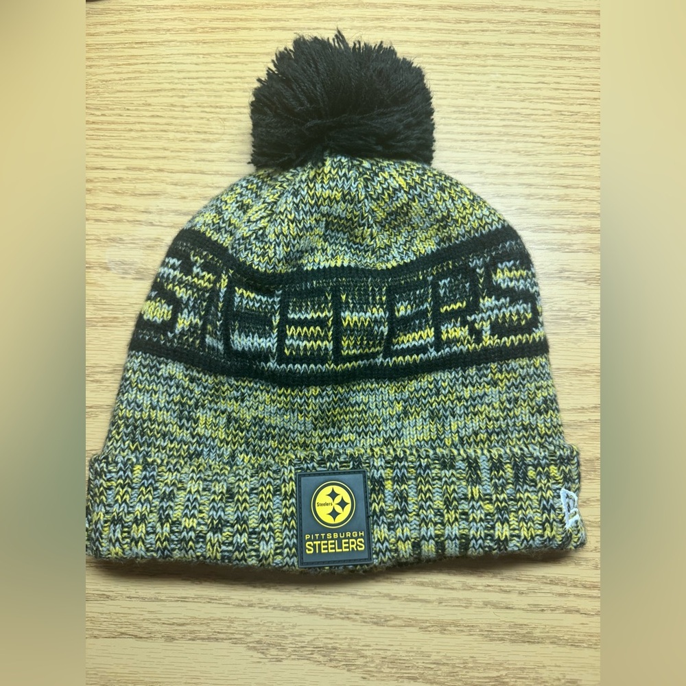 Official on field hat for Pittsburgh Steelers New Era branded